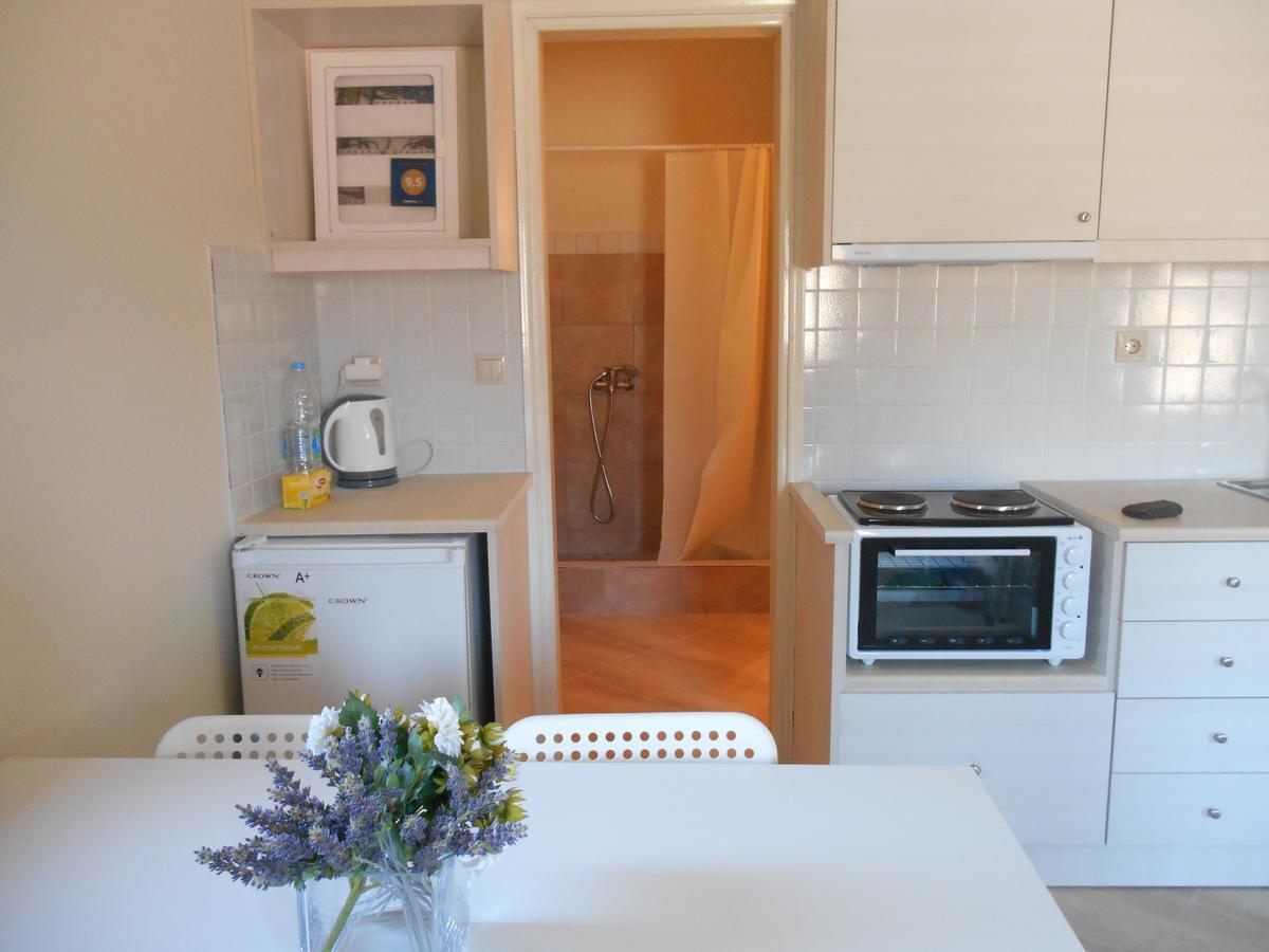 Arapakis apartment 2 Aegina Bagian luar foto