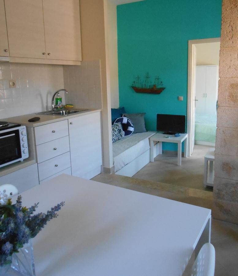 Arapakis apartment 2 Aegina Bagian luar foto