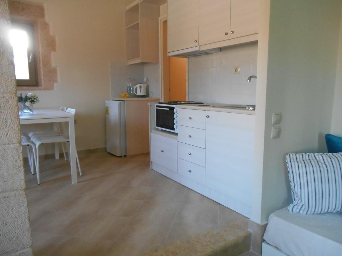 Arapakis apartment 2 Aegina Bagian luar foto